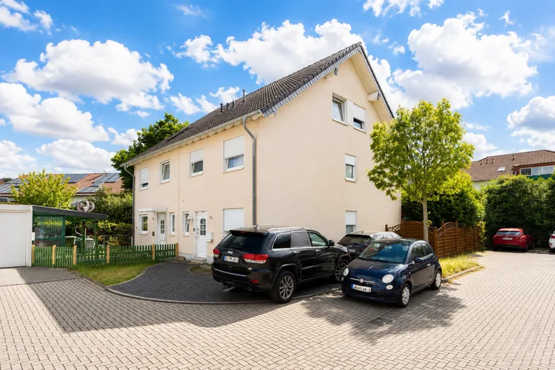 Doppelhaushälfte in Bornheim